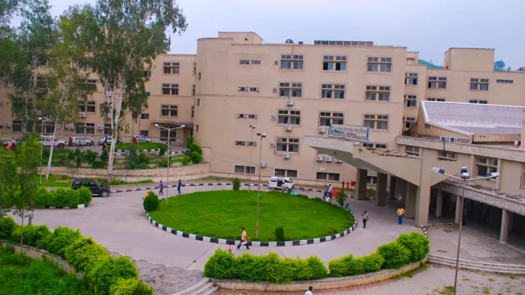Kangra Tanada Medical College