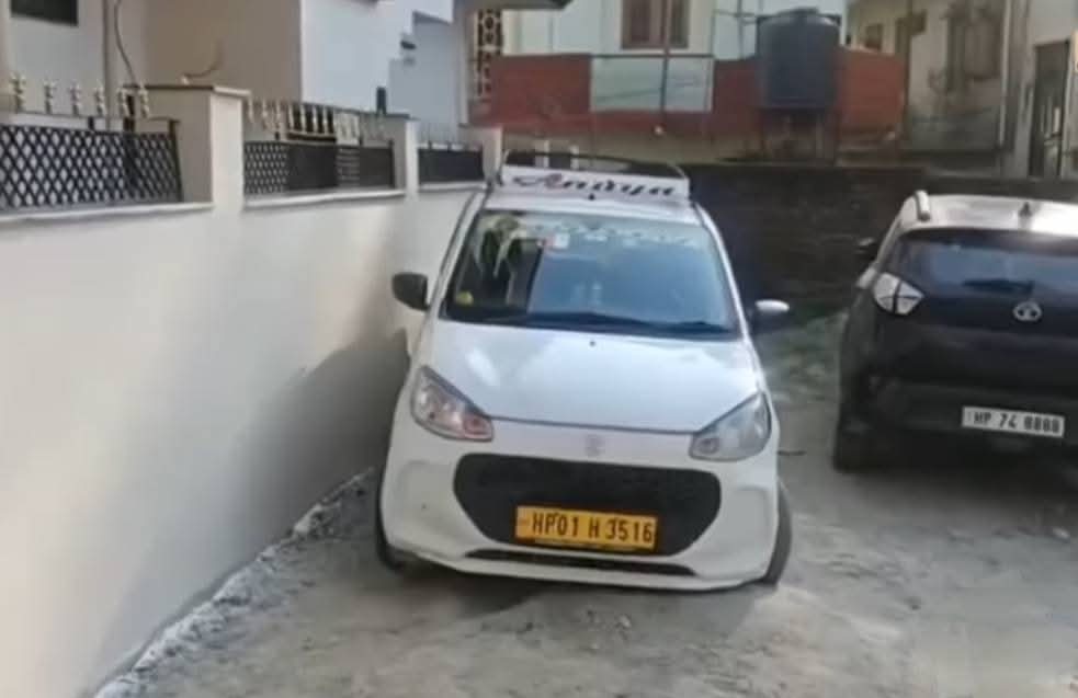 टैक्सी चालक ने SHO पर गाड़ी चढ़ाने का किया प्रयास, हुए जख्मी