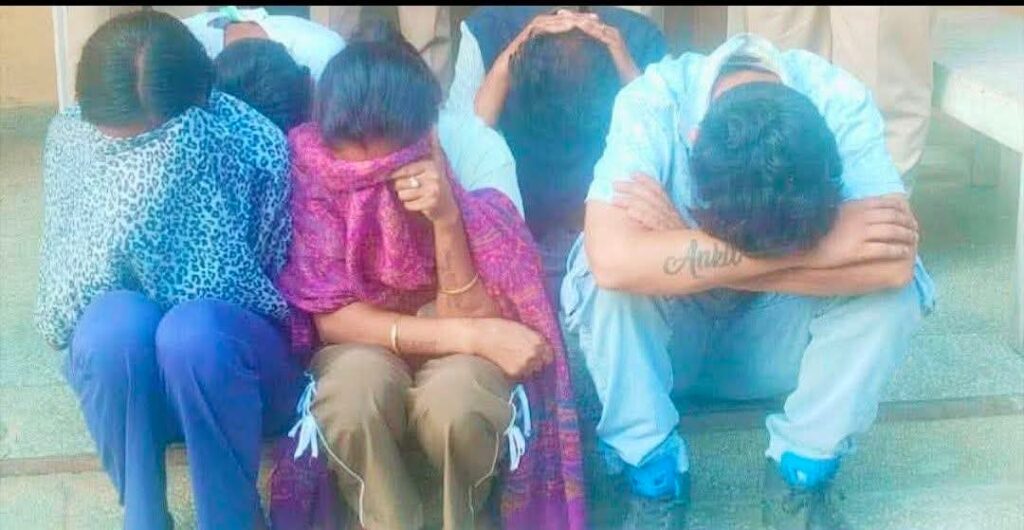 1.40 ग्राम चिट्टे के साथ दो युवतियों समेत 5 लोग Arrest