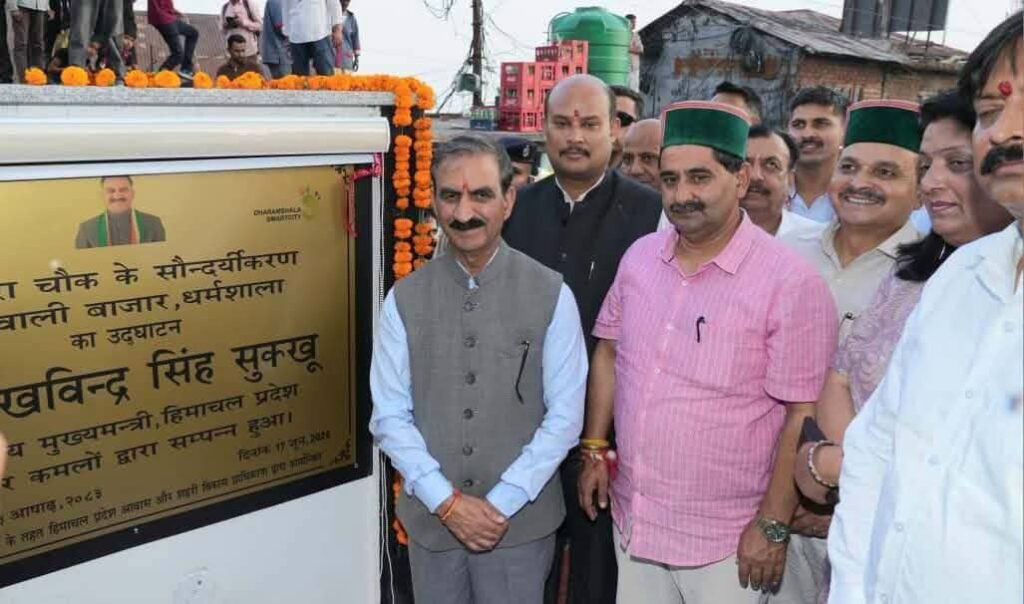 CM ने पुनर्विकसित फव्वारा चौक व ई-बस चार्जिंग डिपो का किया उद्घाटन
