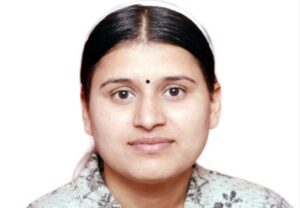 BA फाइनल में रामपुर कॉलेज की छात्रा नमिता ने किया टॉप