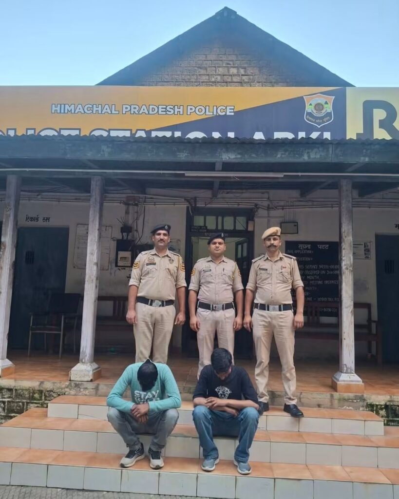705.96 ग्राम चरस व ₹14 हजार Cash के साथ दो युवक गिरफ्तार