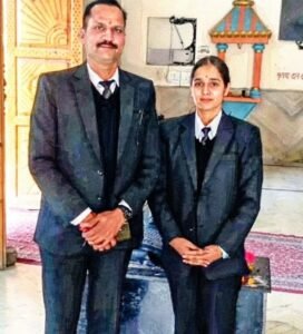 बेटी ने किया टॉप तो Father रहे तीसरे स्थान पर